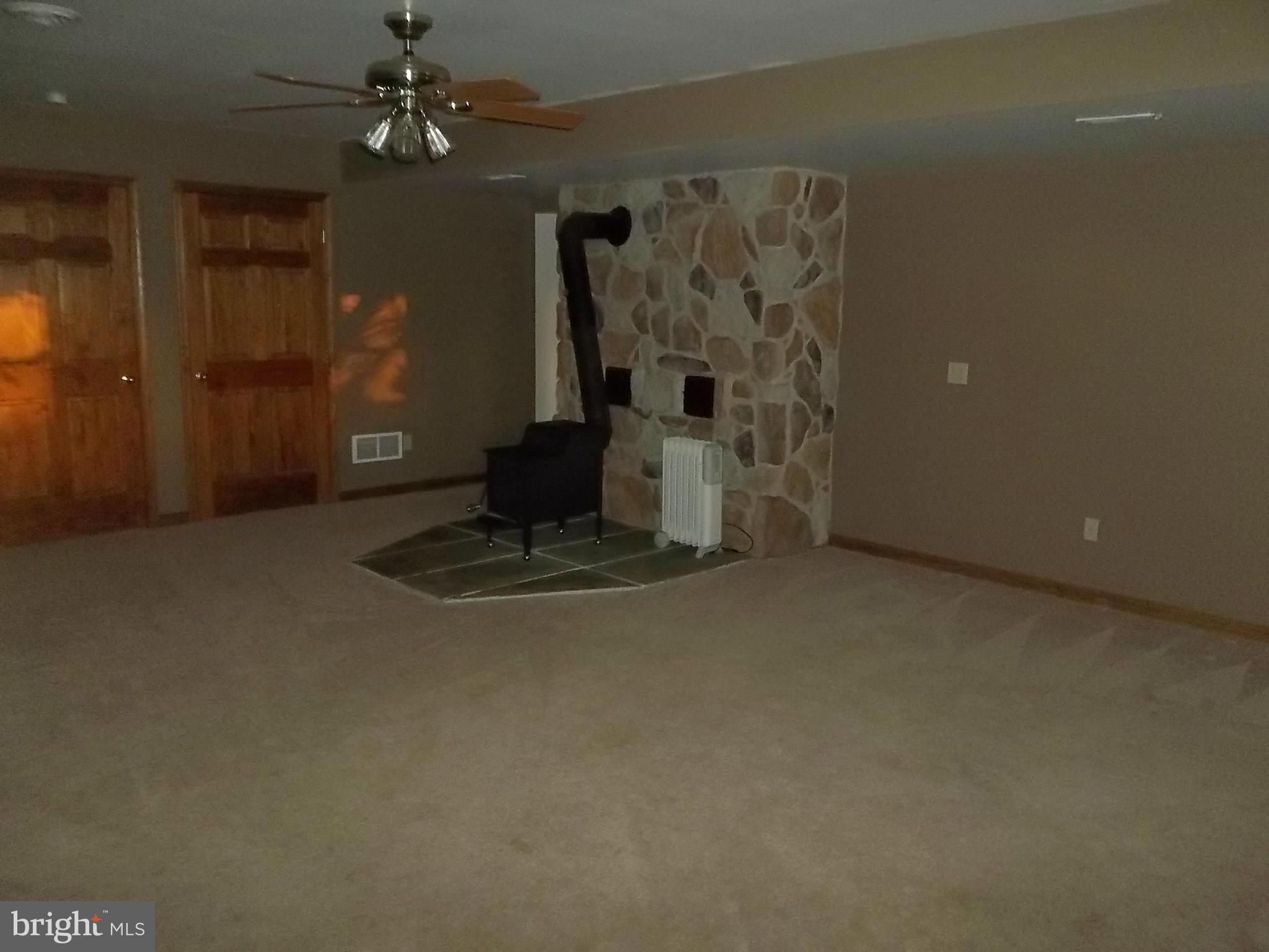 SHAH VALLEY - Residential Lease