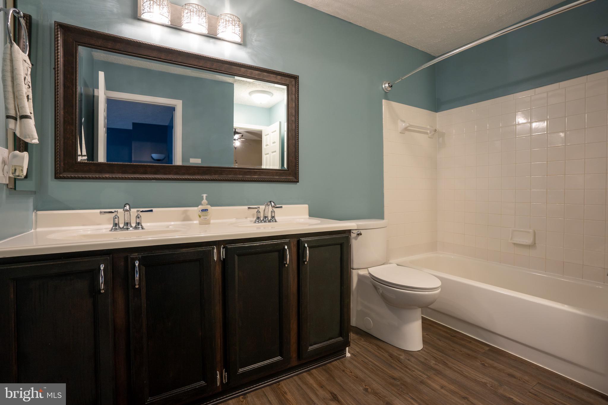 RIVERSIDE - Residential