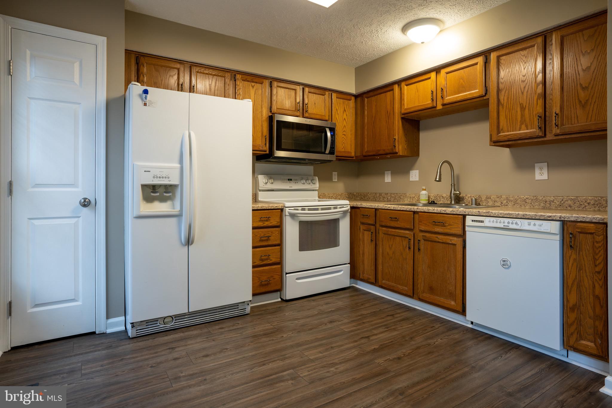 RIVERSIDE - Residential