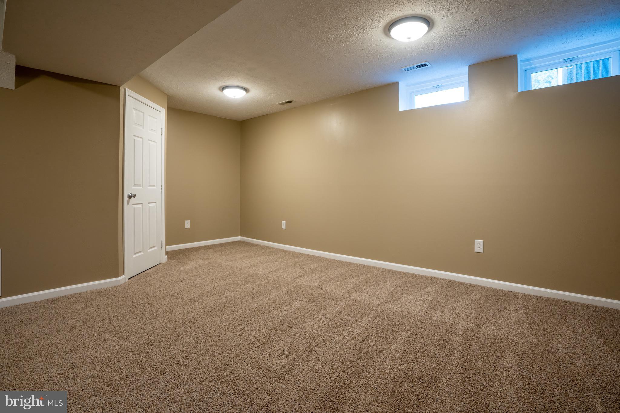 RIVERSIDE - Residential