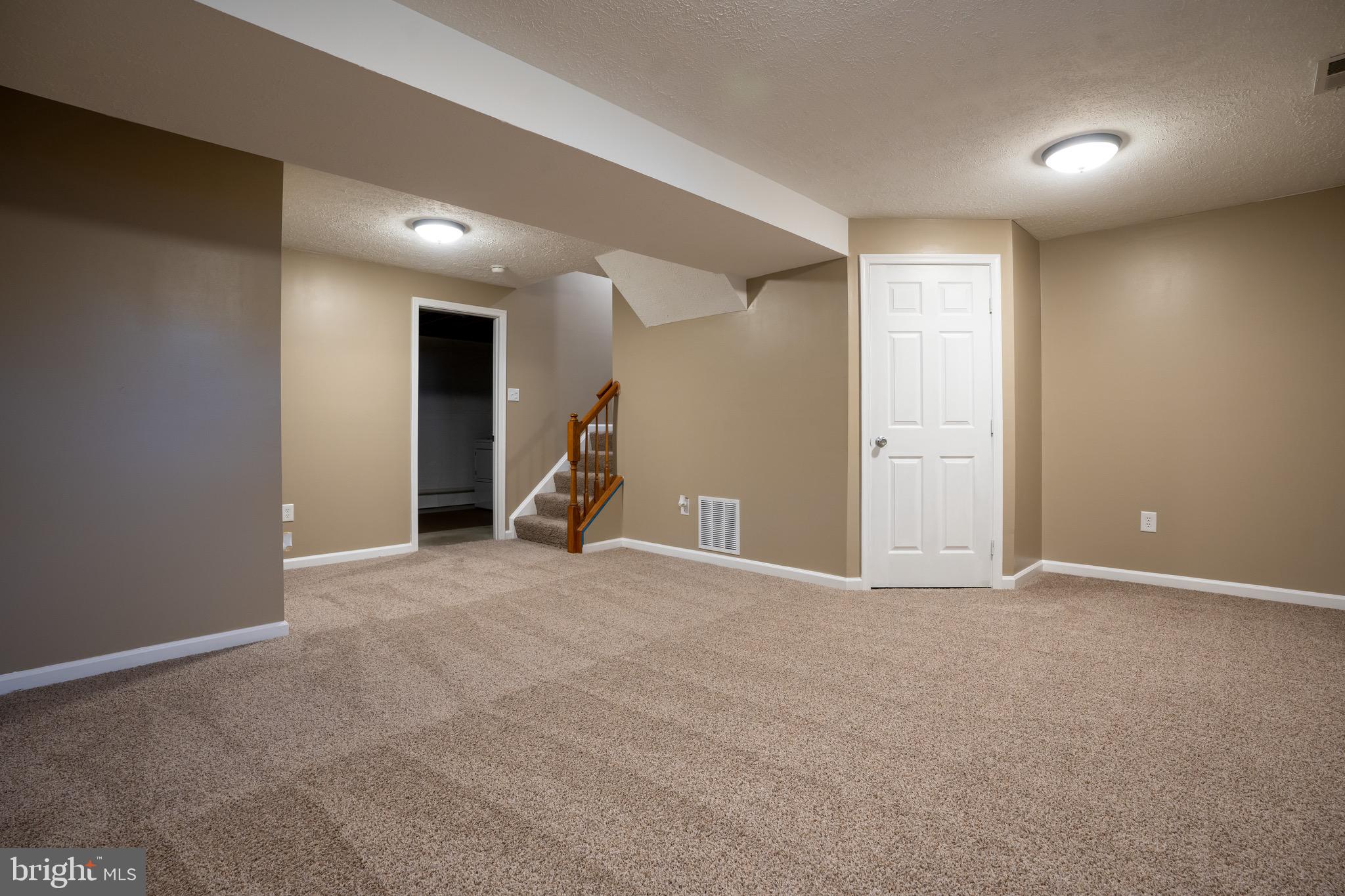 RIVERSIDE - Residential