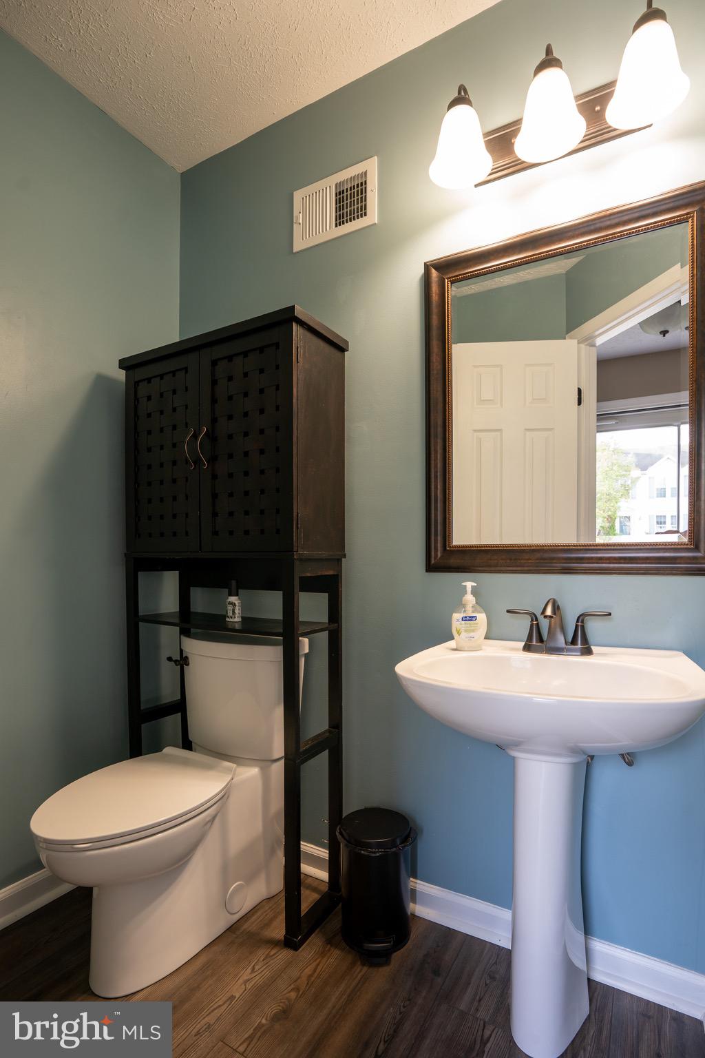 RIVERSIDE - Residential