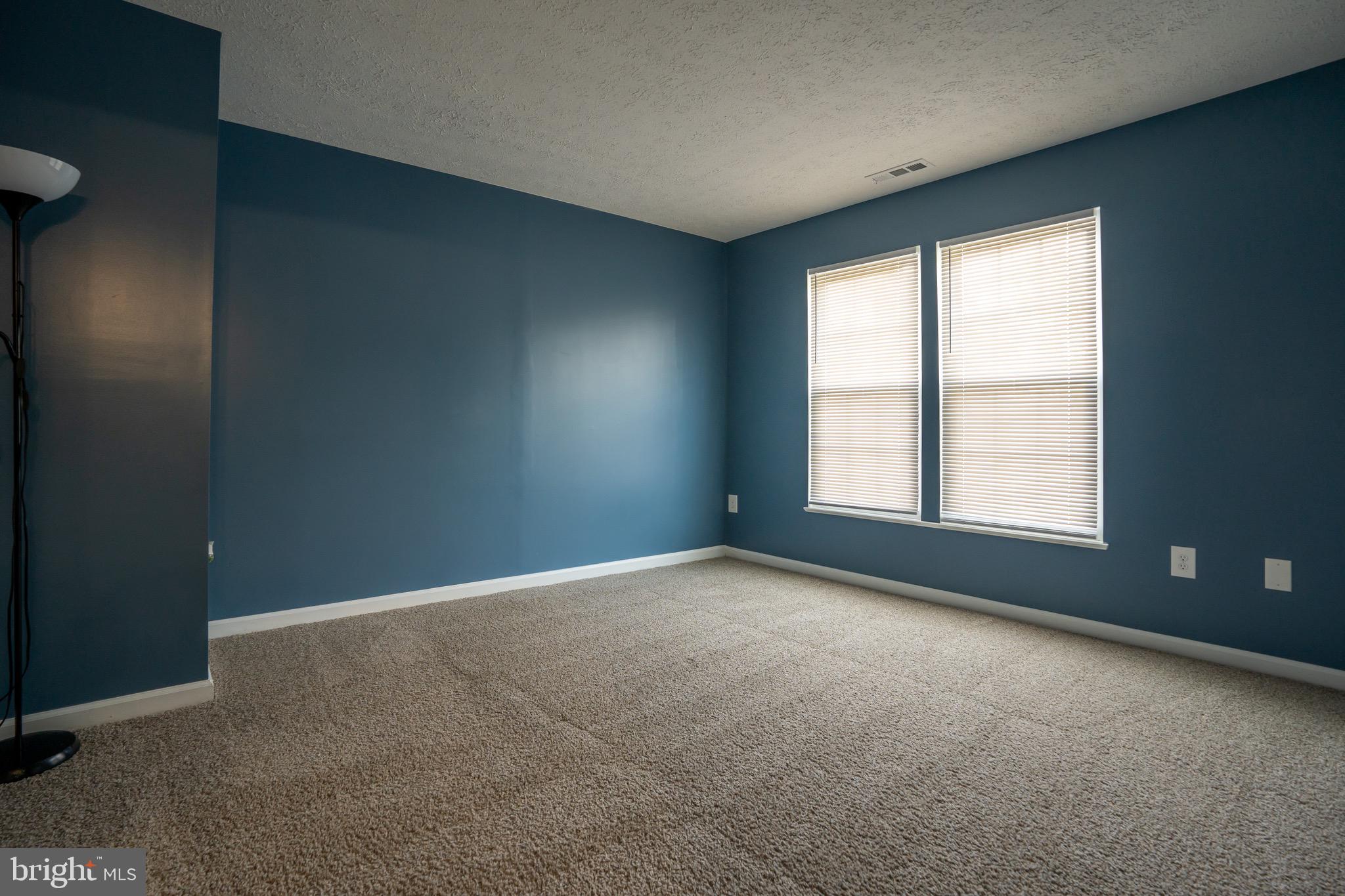 RIVERSIDE - Residential