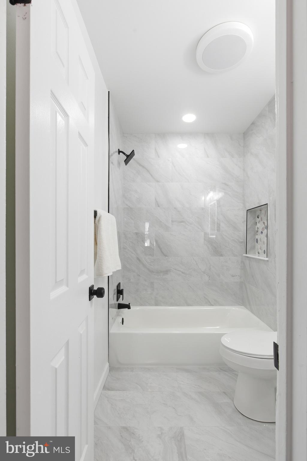 HIGHLAND GARDENS - Residential