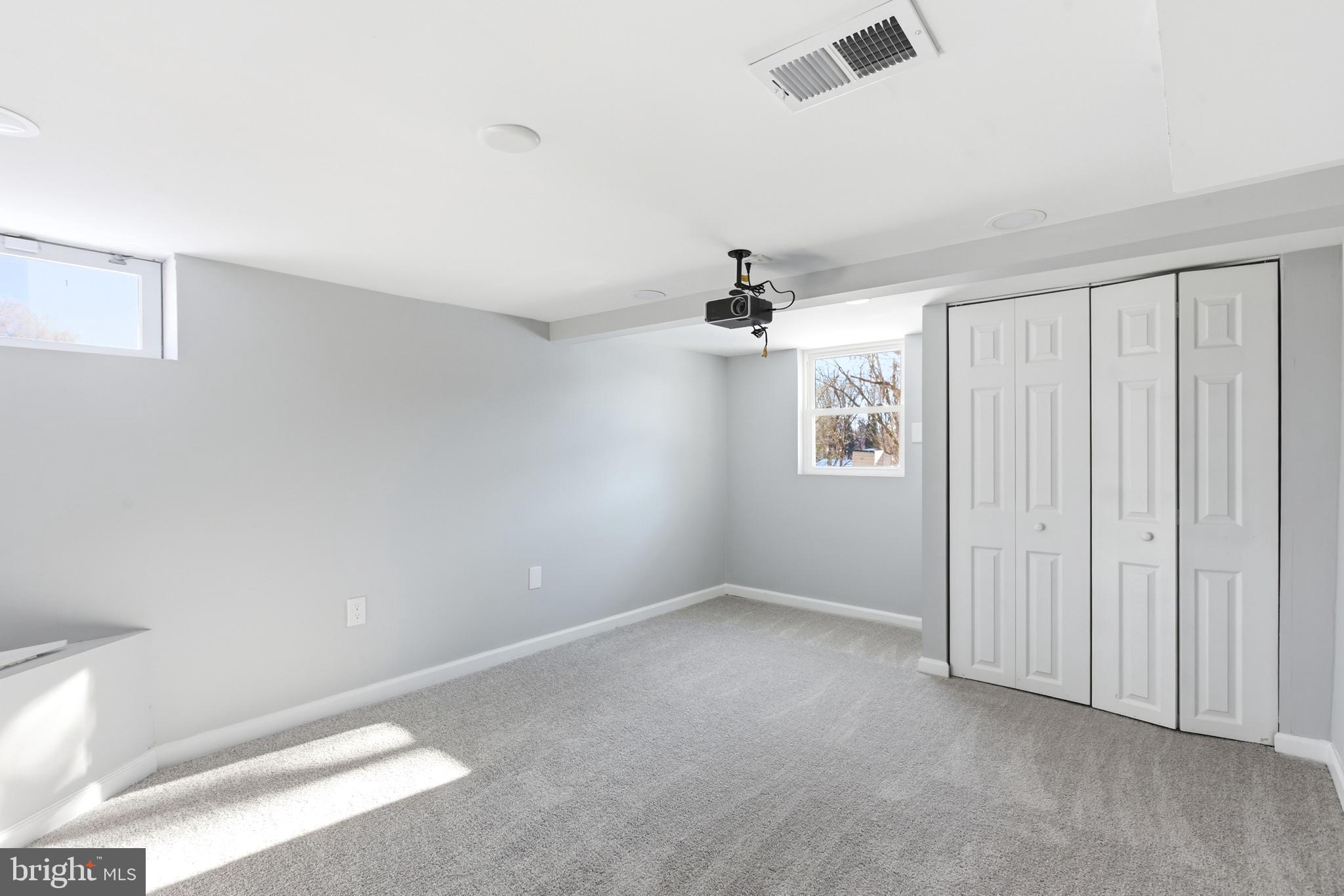 HIGHLAND GARDENS - Residential