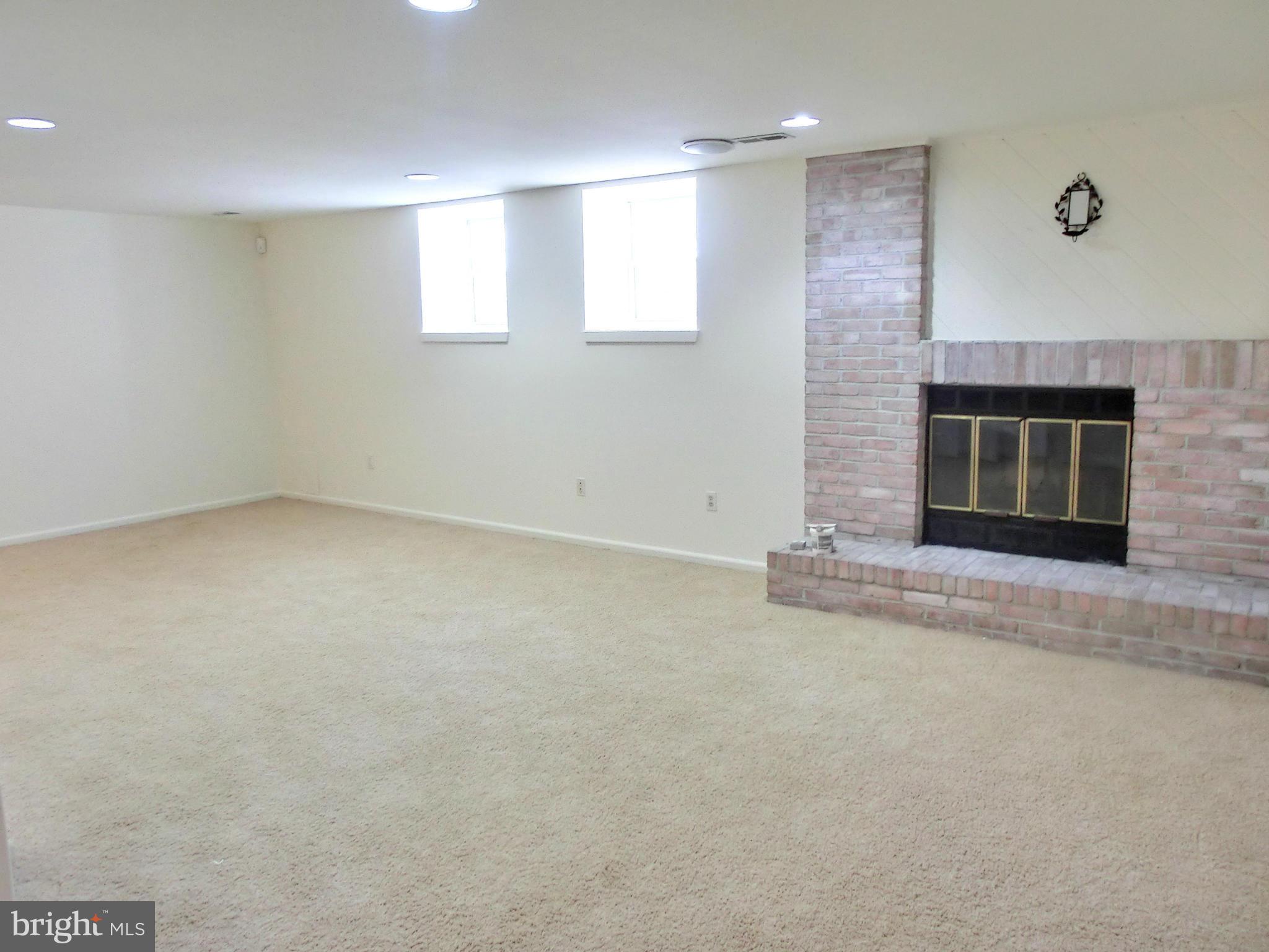 VILLAGE OF HICKORY RIDGE - Residential