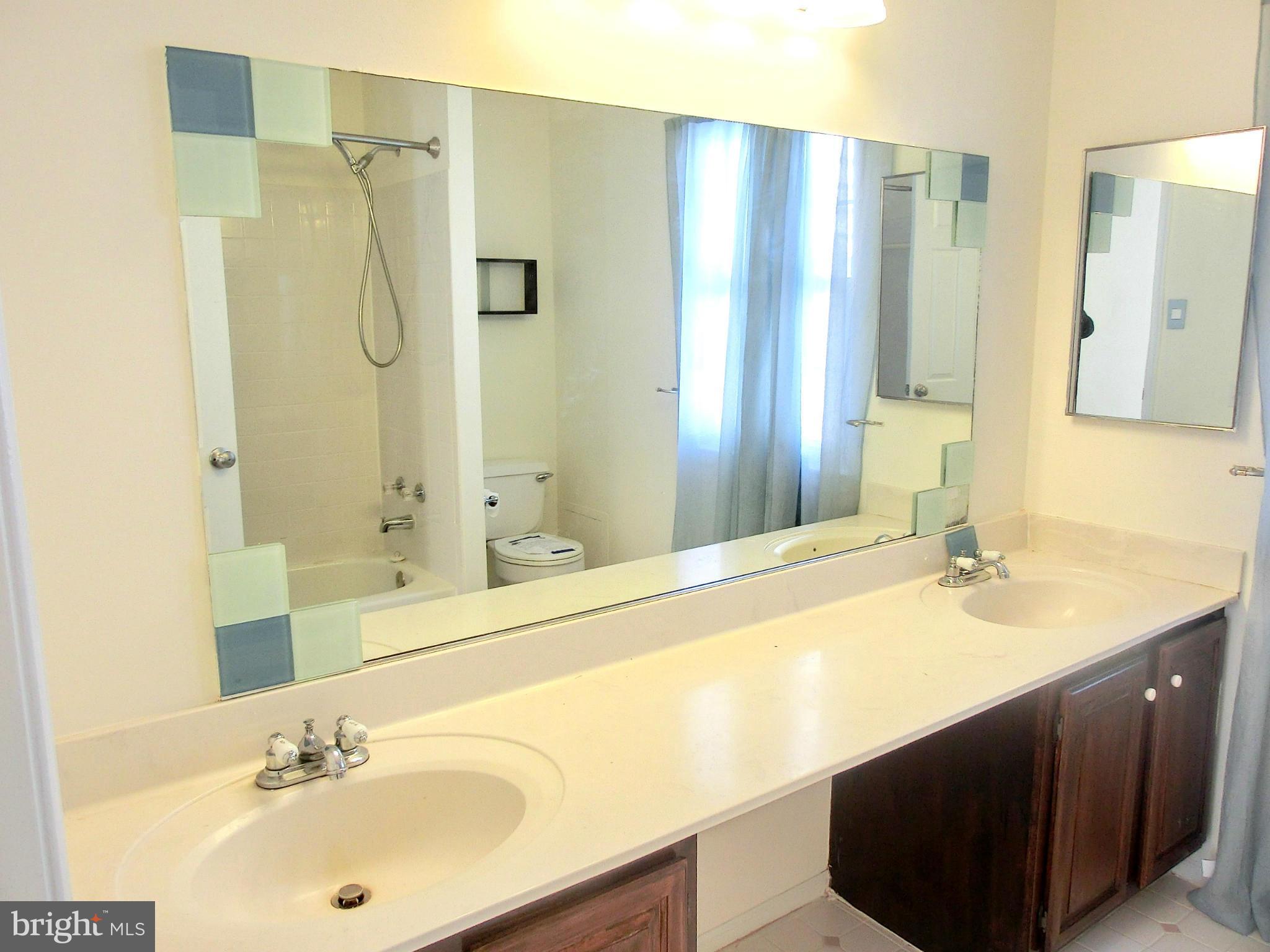 VILLAGE OF HICKORY RIDGE - Residential