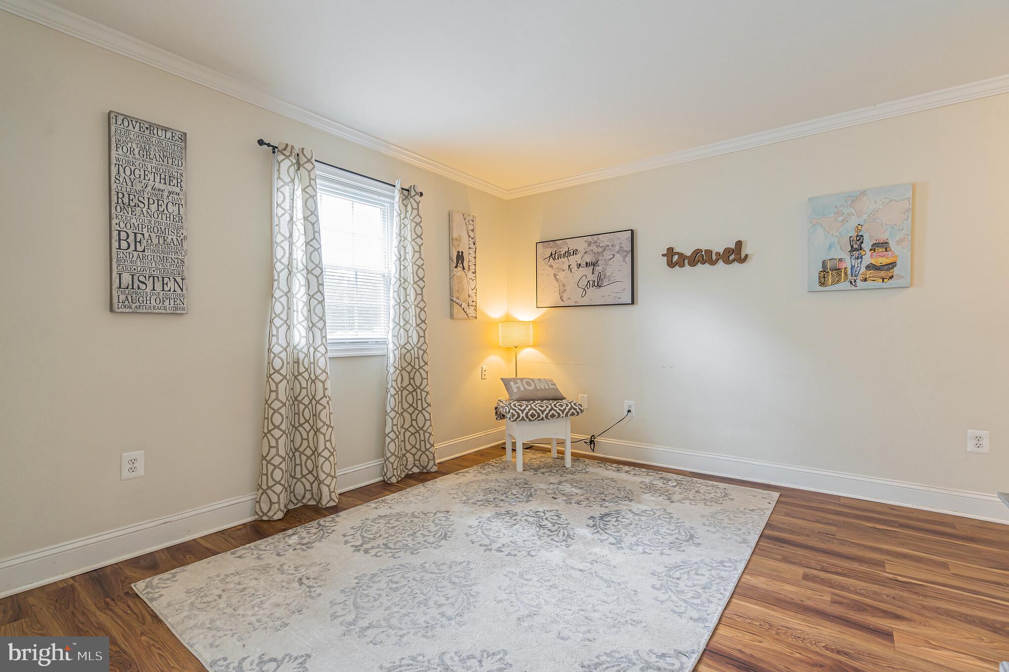 MONTPELIER VILLAGE - Residential