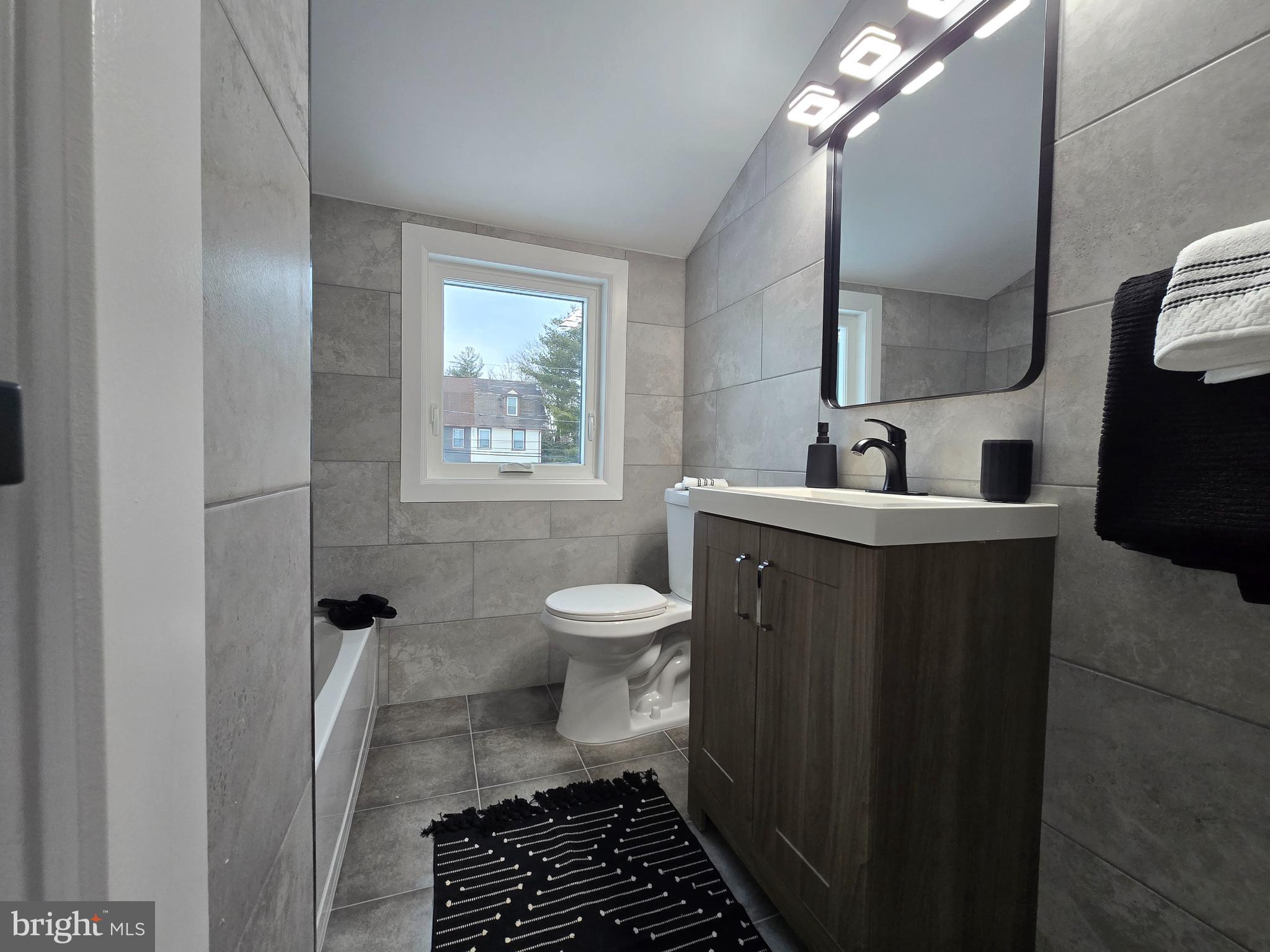 WYNDMOOR - Residential