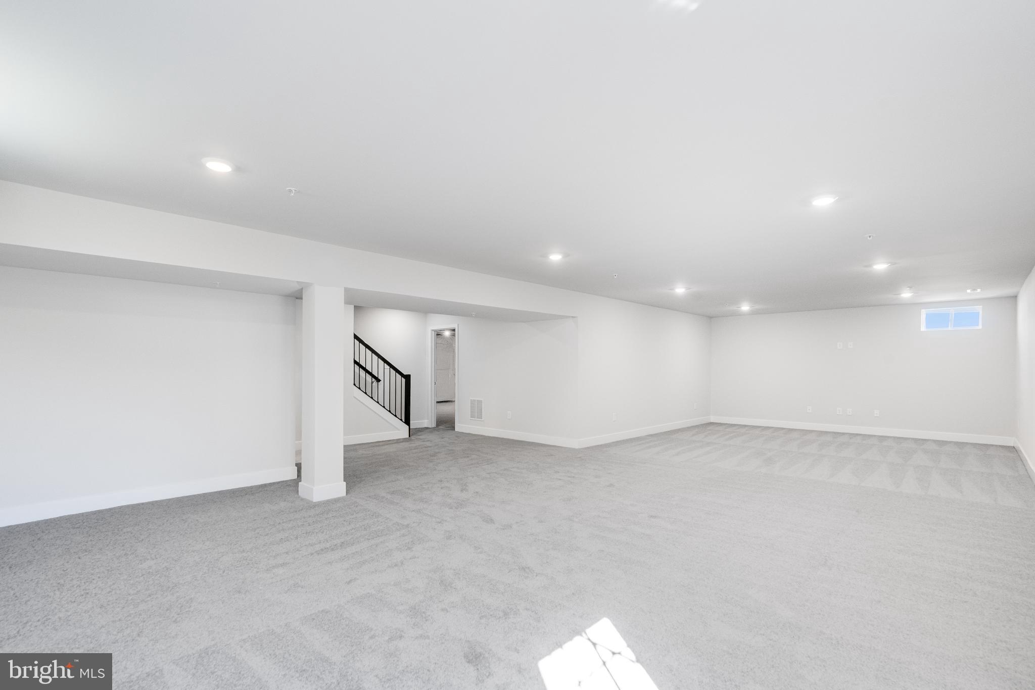 ST. CHARLES - Residential