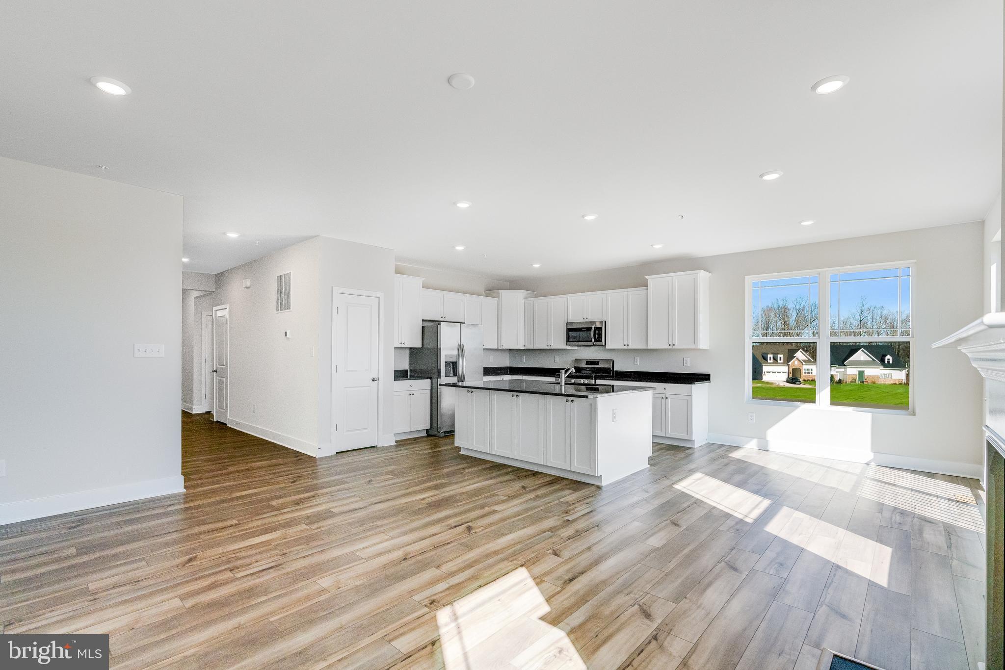 ST. CHARLES - Residential