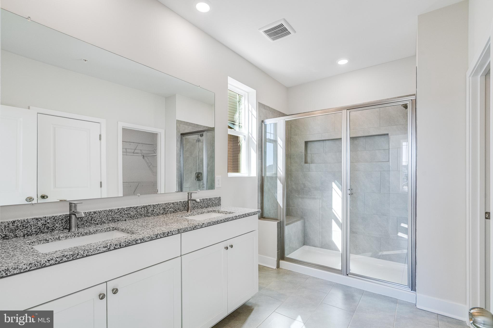 ST. CHARLES - Residential