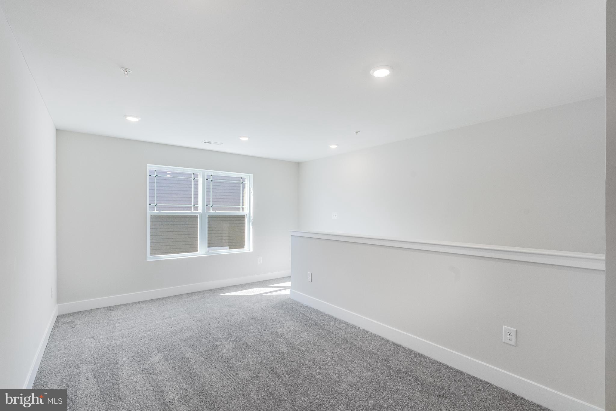 ST. CHARLES - Residential