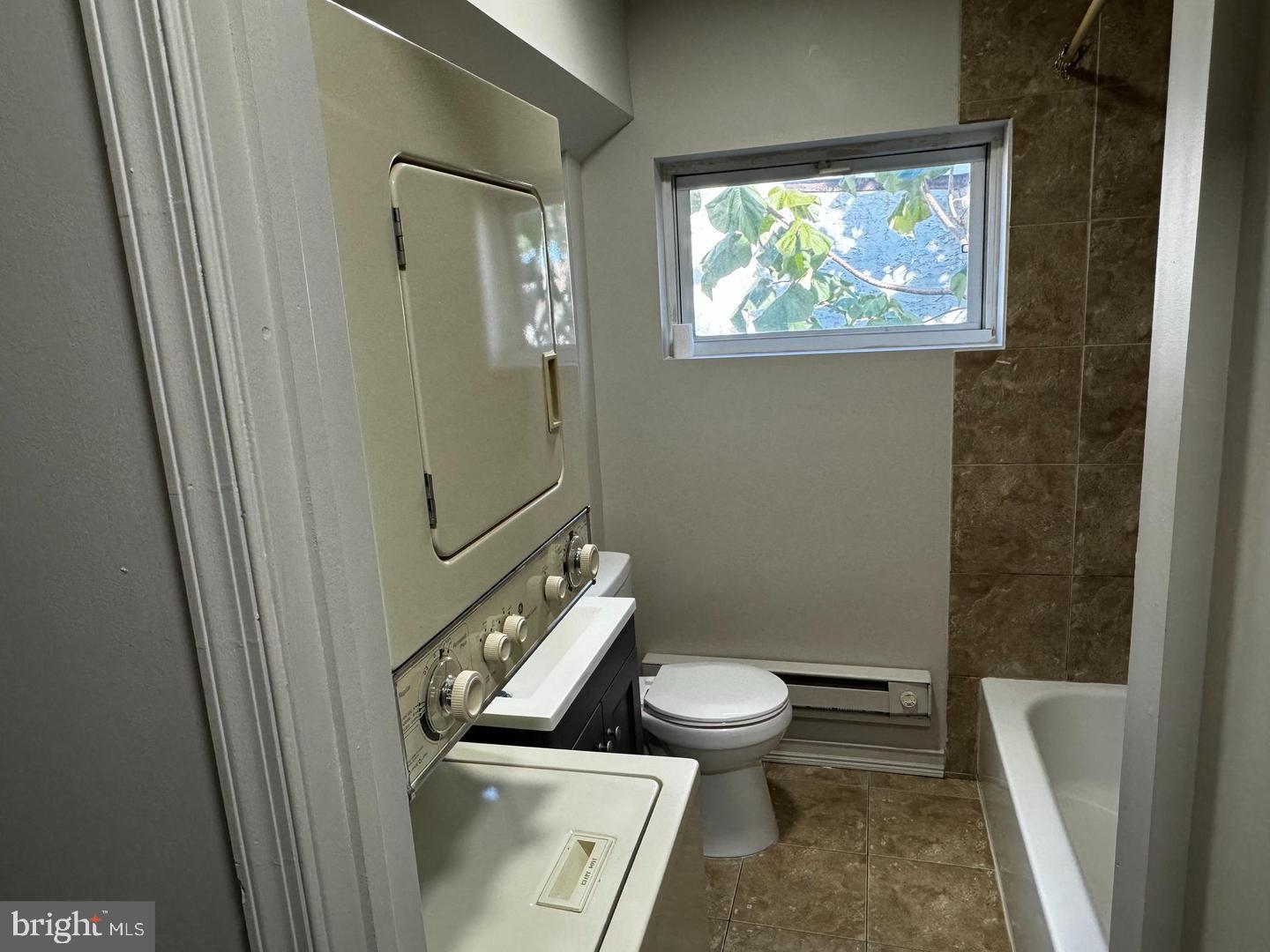 TEMPLE UNIVERSITY - Residential Lease