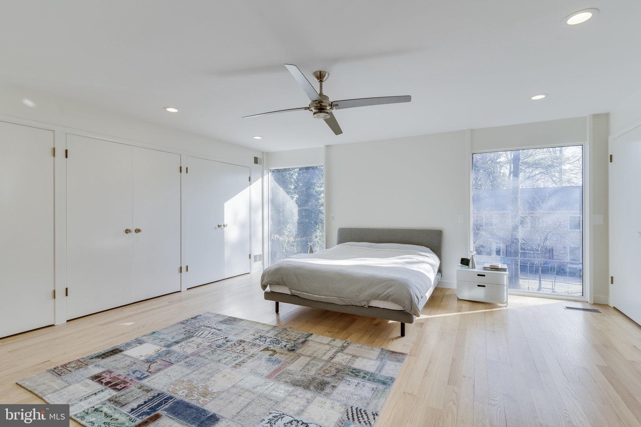 KENWOOD PARK - Residential Lease