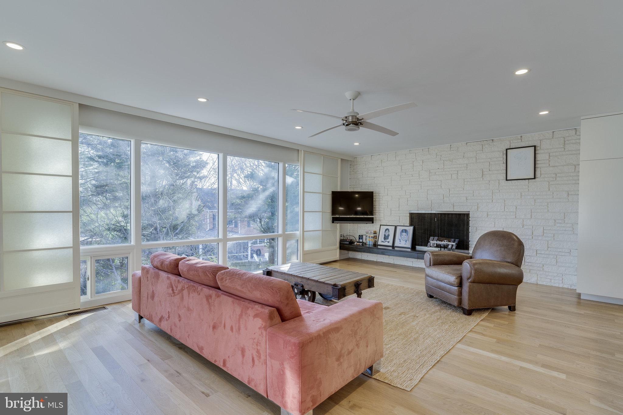 KENWOOD PARK - Residential Lease