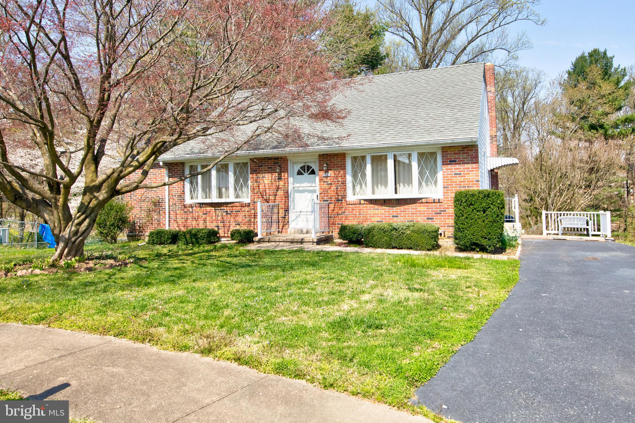 ST JAMES TERRACE - Residential