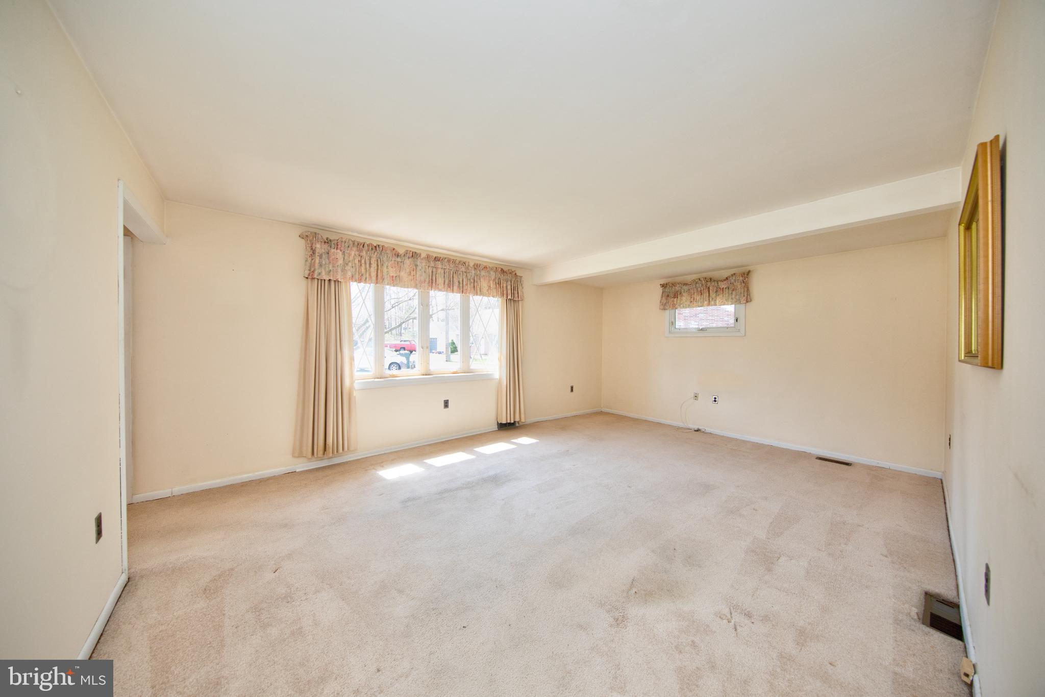 ST JAMES TERRACE - Residential