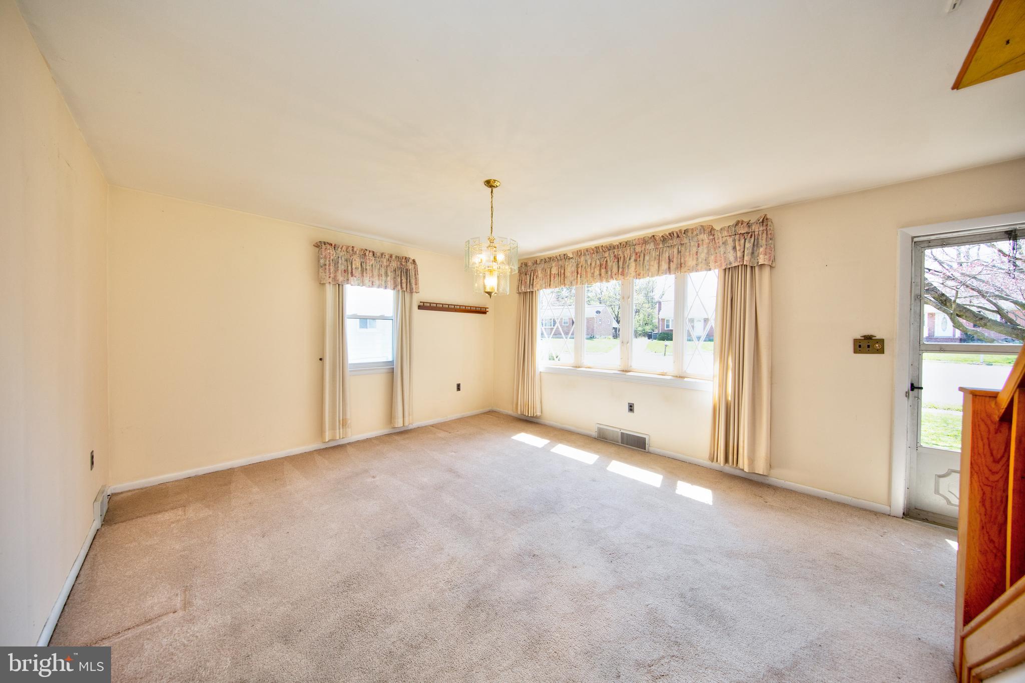 ST JAMES TERRACE - Residential