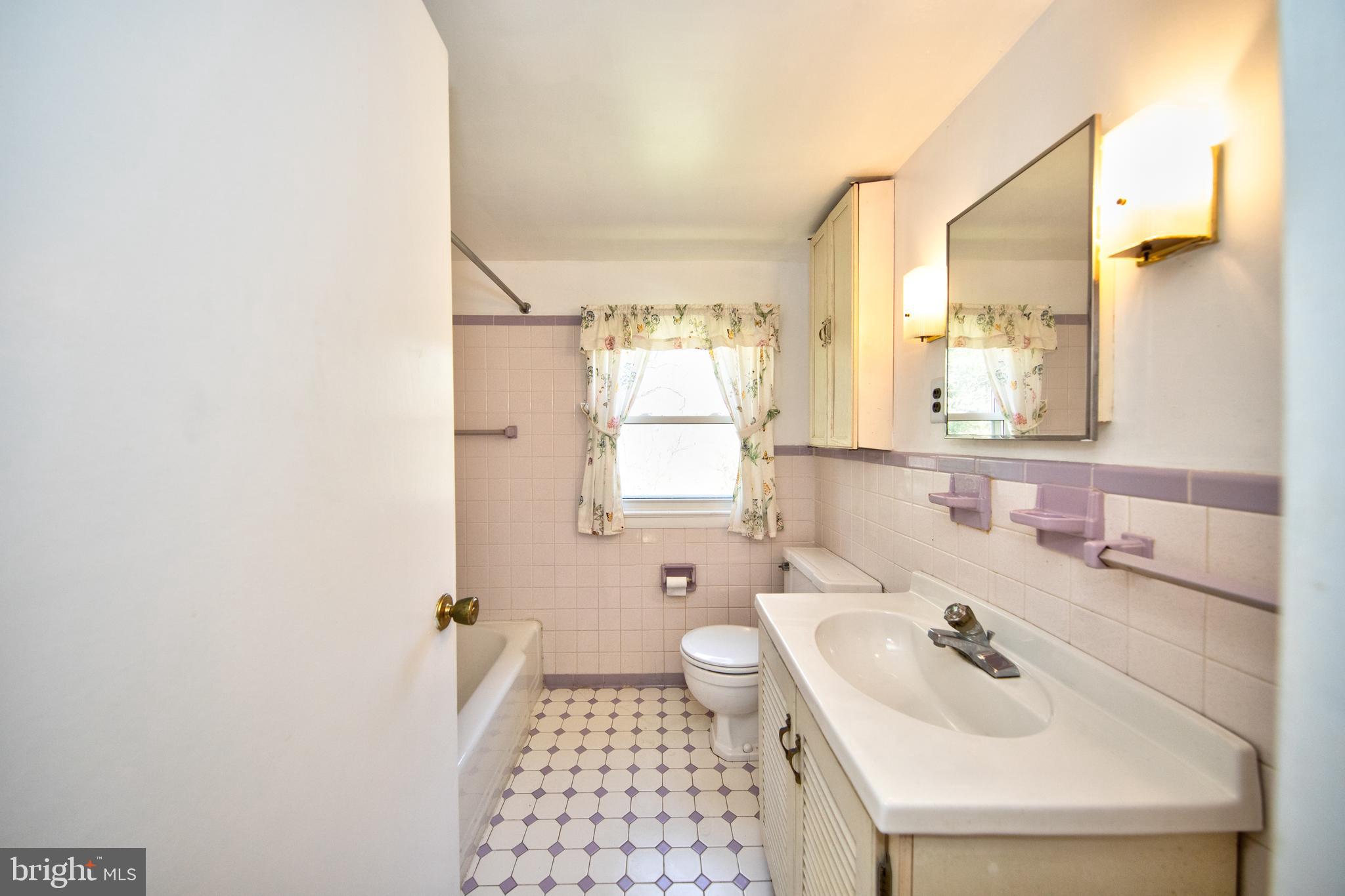 ST JAMES TERRACE - Residential