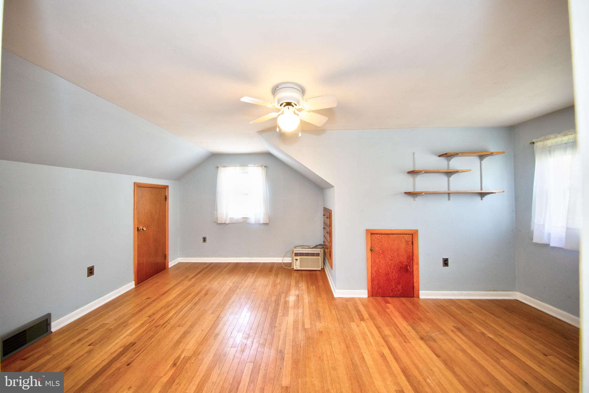 ST JAMES TERRACE - Residential