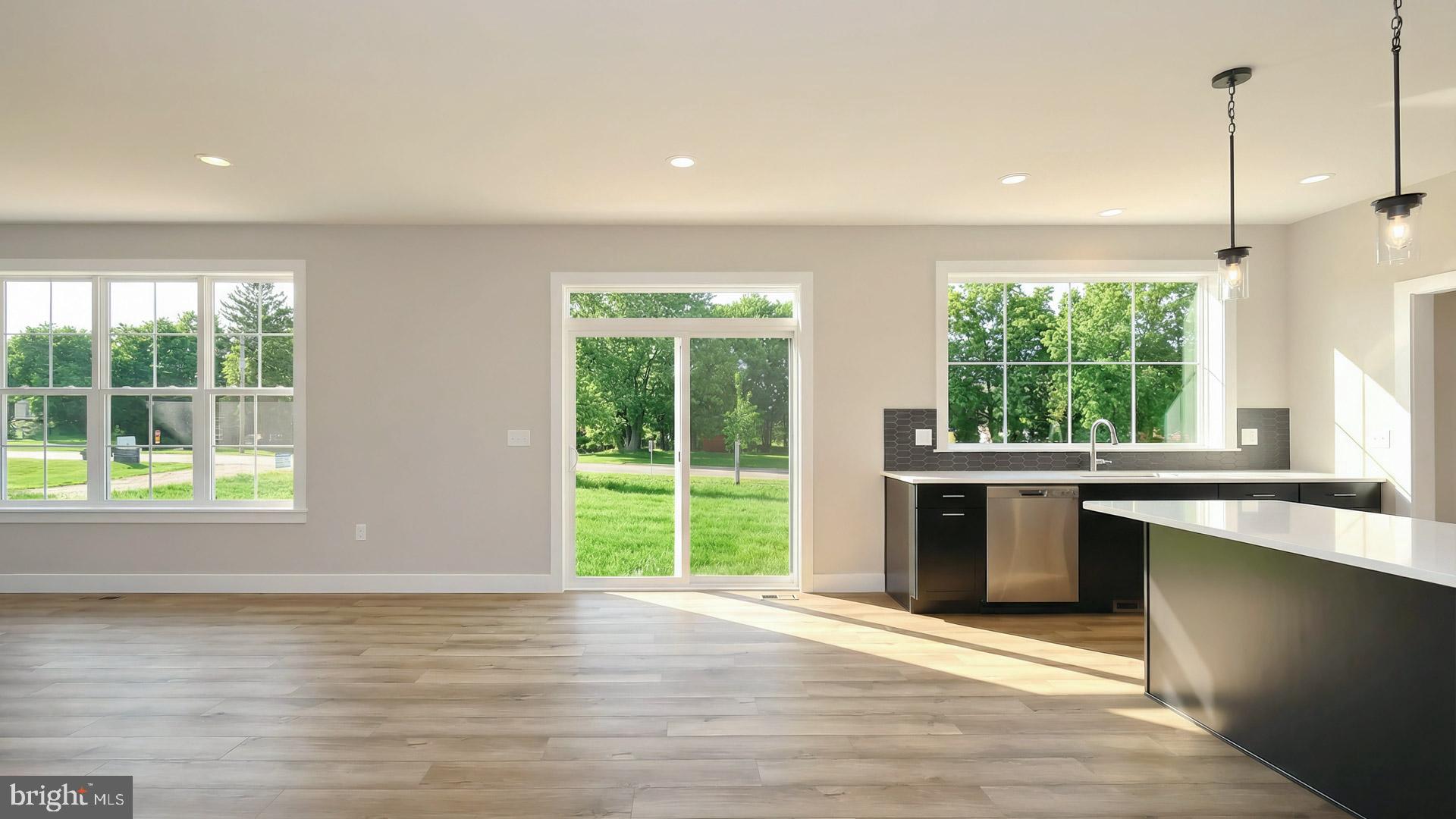 CORNWALL JUNCTION - Residential