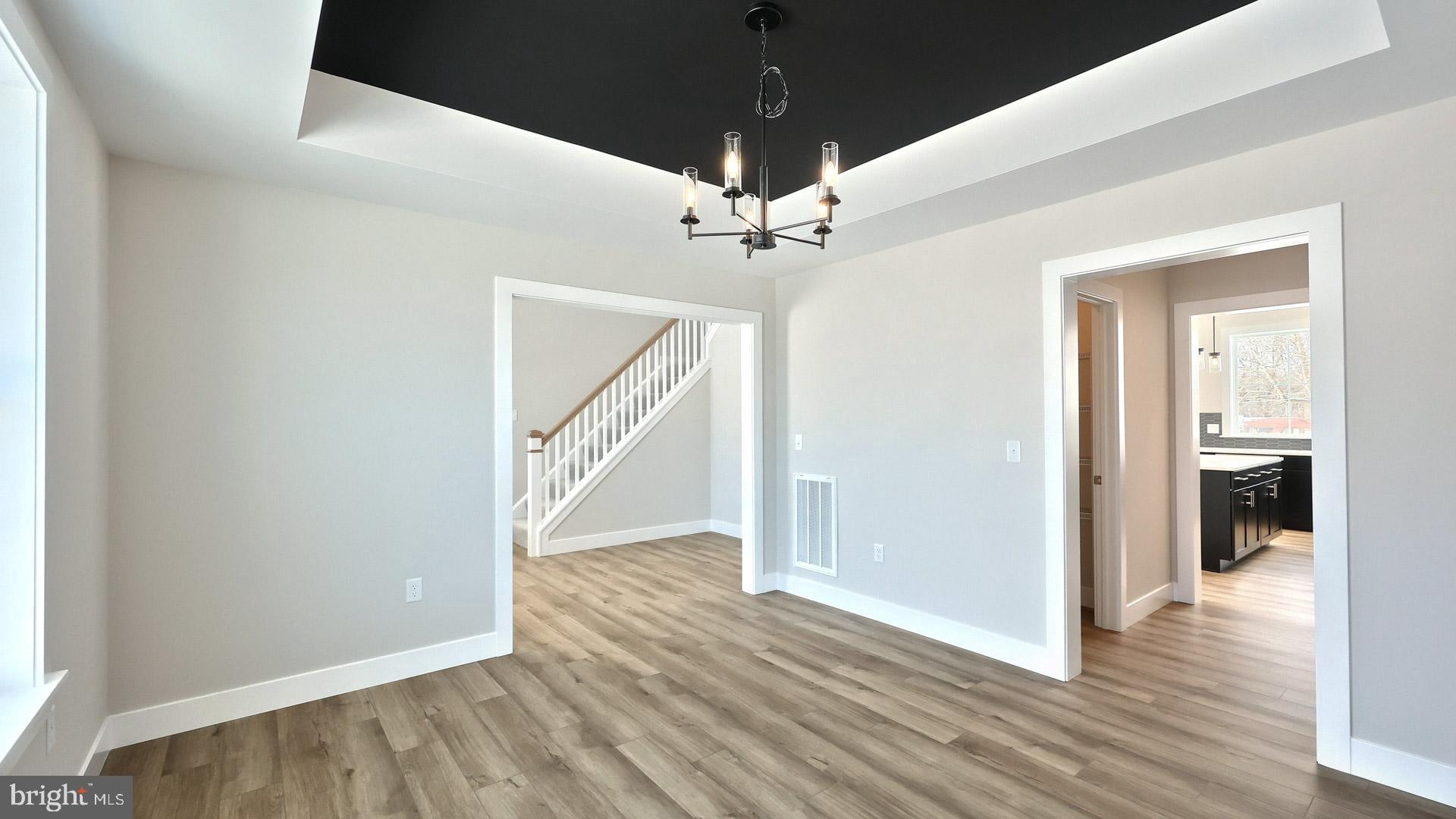 CORNWALL JUNCTION - Residential