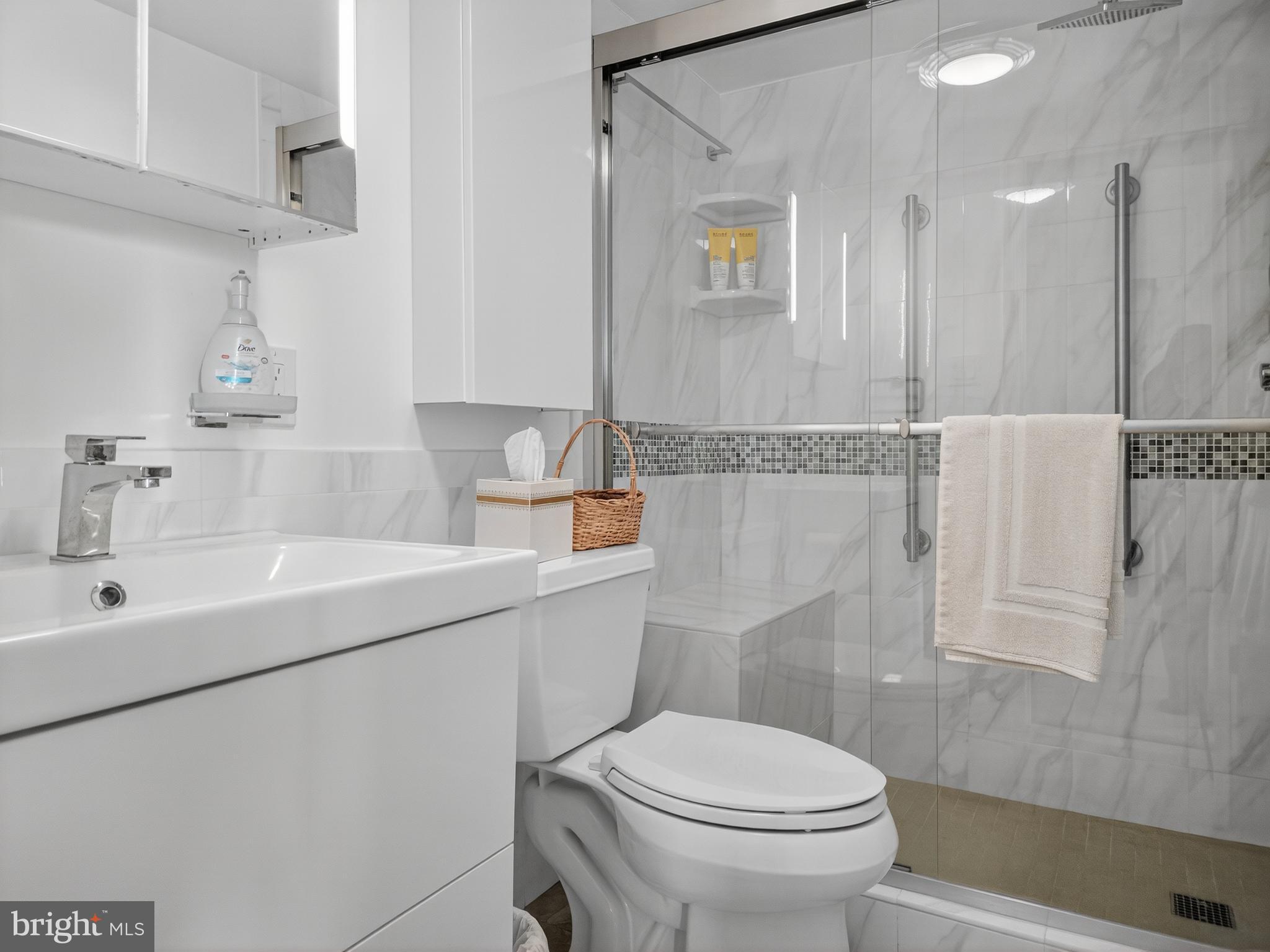 CHEVY CHASE - Residential