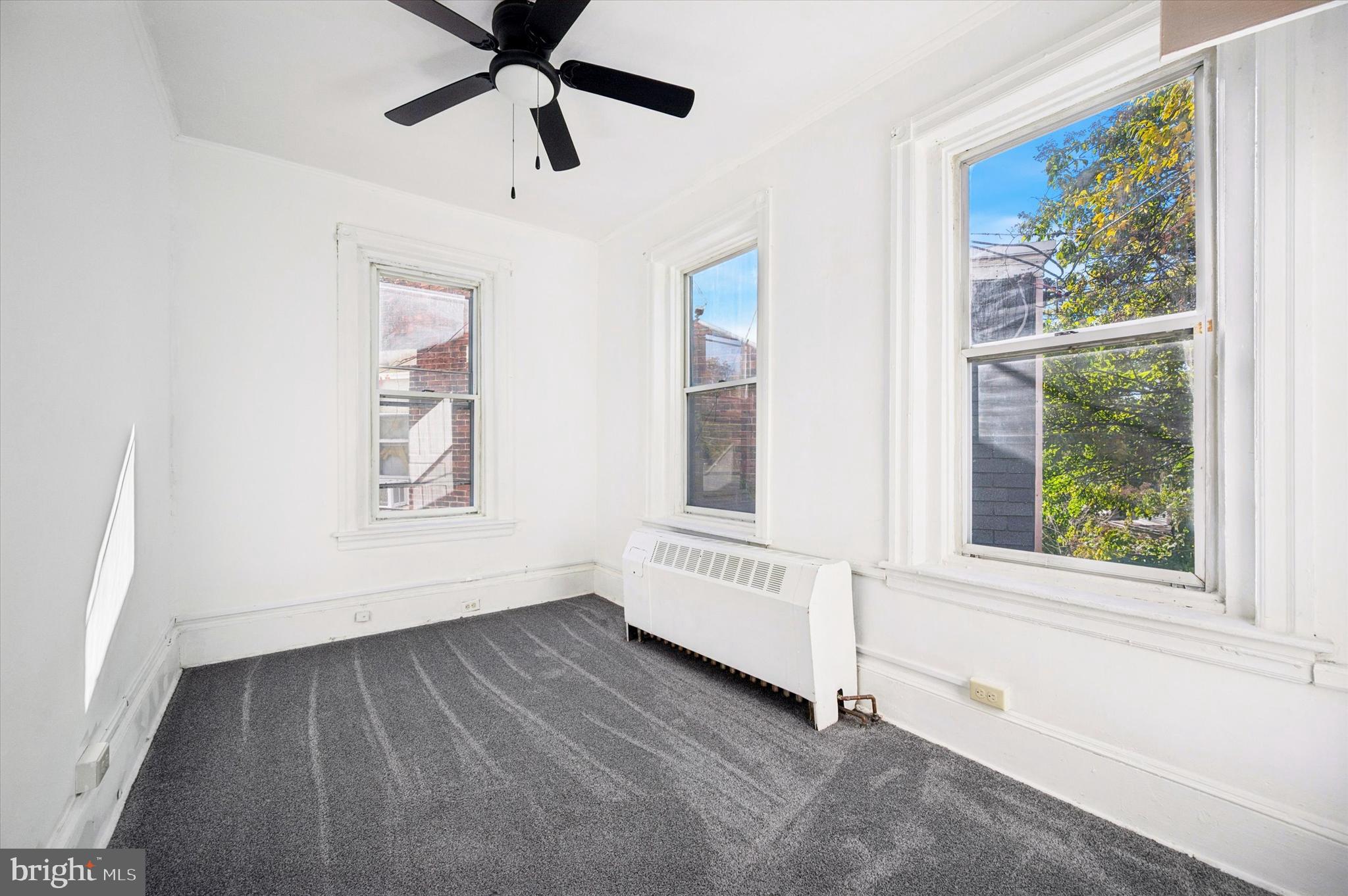 5262 PARKSIDE AVENUE