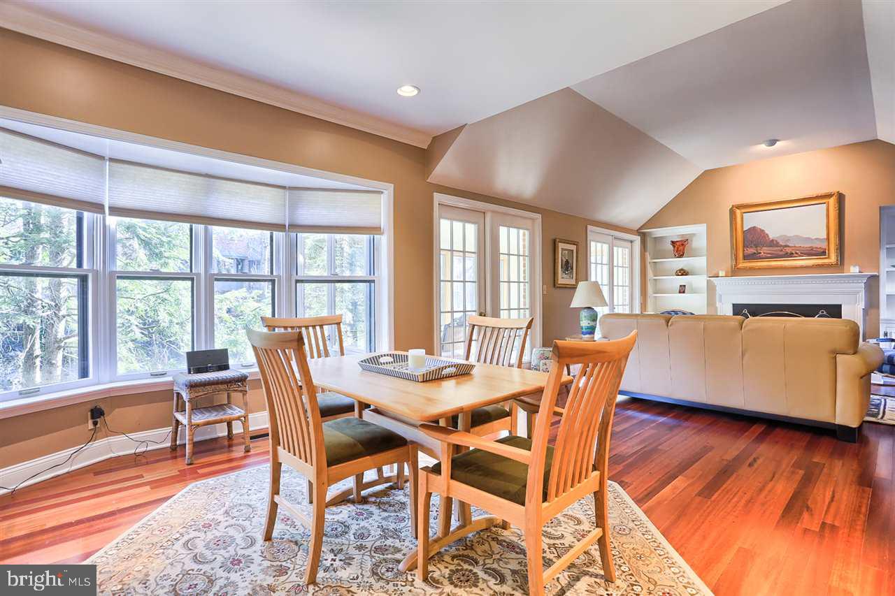 OAKMONT - Residential