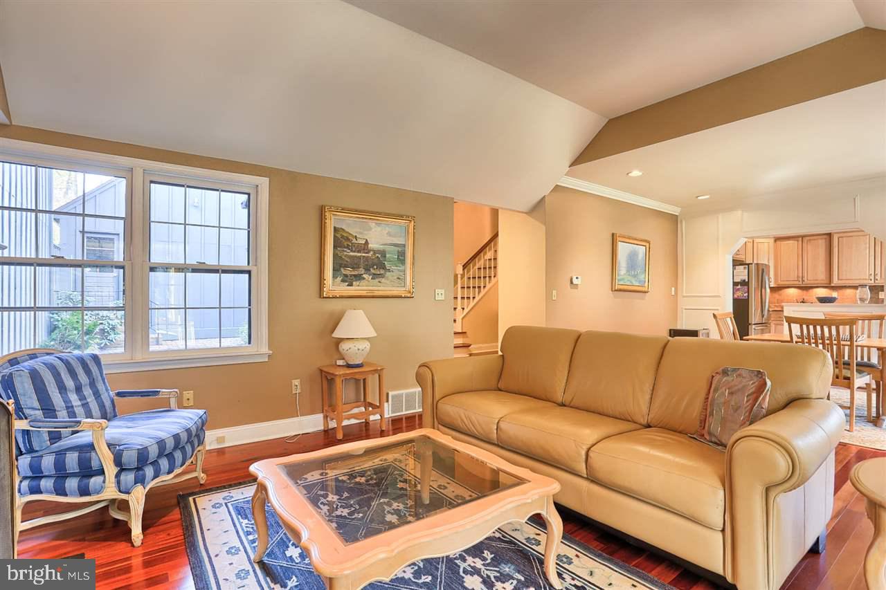 OAKMONT - Residential