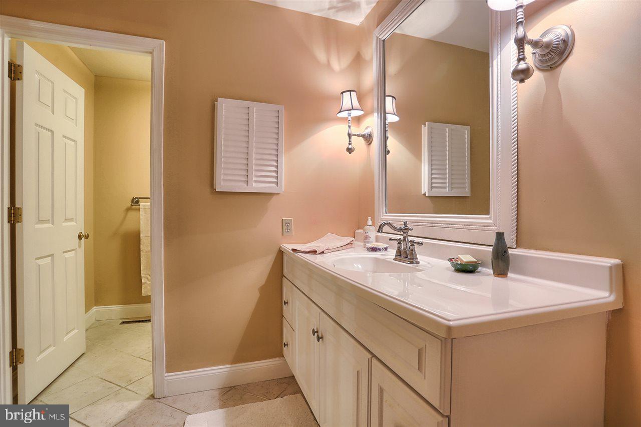 OAKMONT - Residential