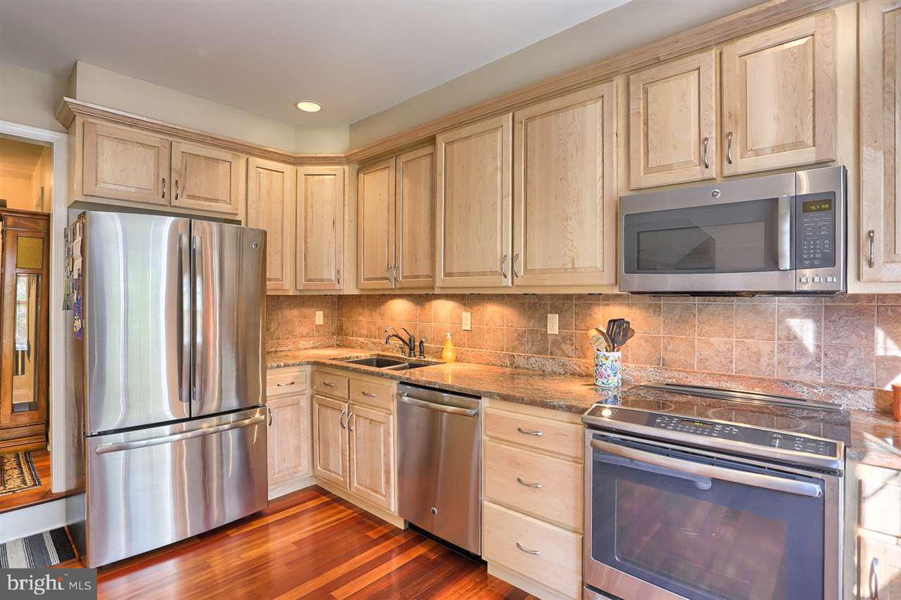 OAKMONT - Residential