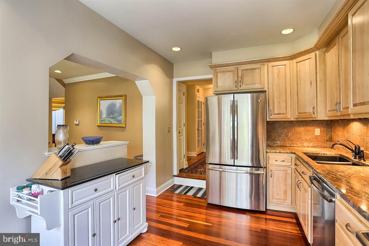 OAKMONT - Residential