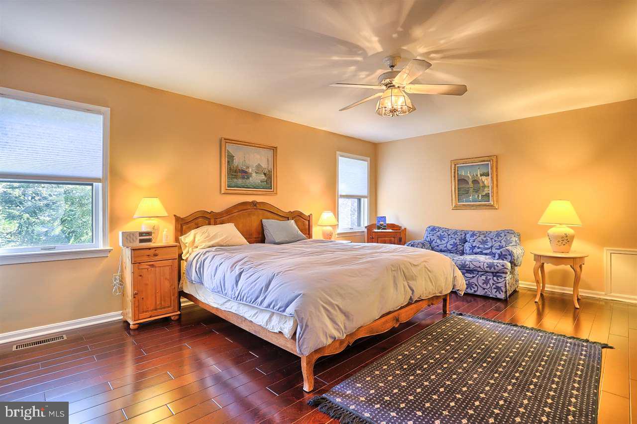 OAKMONT - Residential