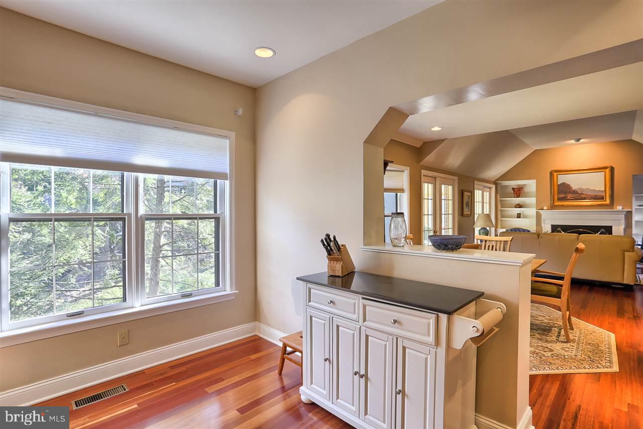 OAKMONT - Residential