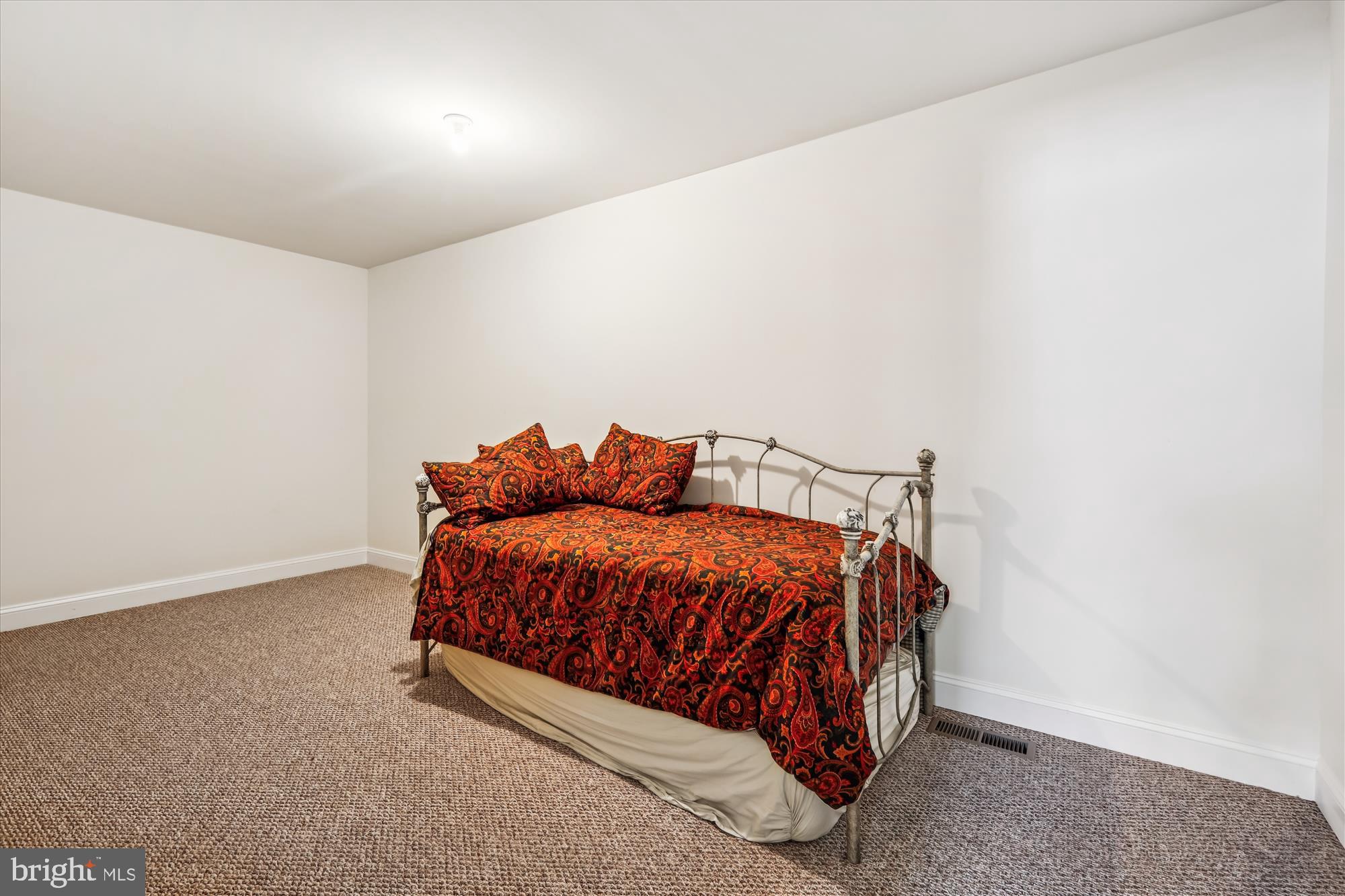 BAY BRIDGE COVE - Residential