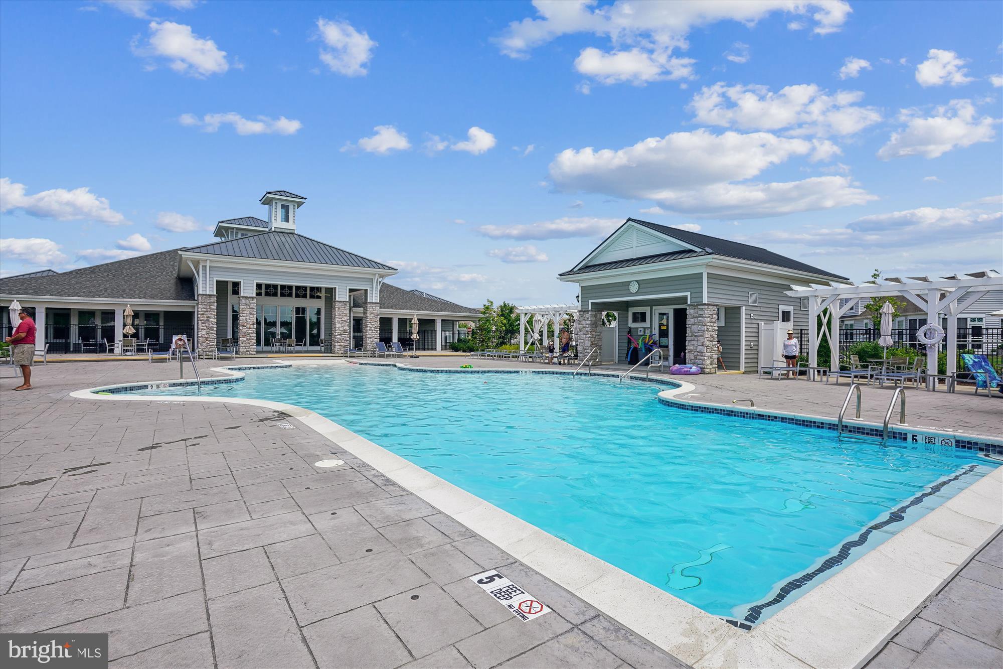 BAY BRIDGE COVE - Residential