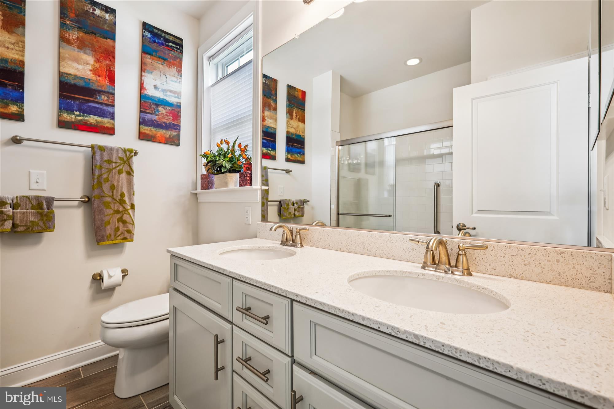 BAY BRIDGE COVE - Residential