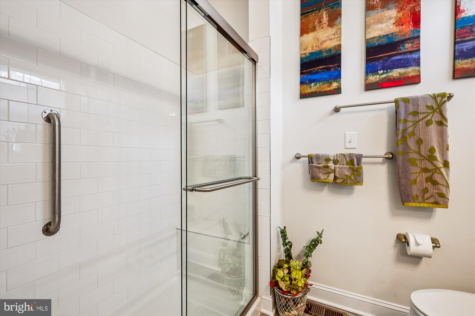 BAY BRIDGE COVE - Residential