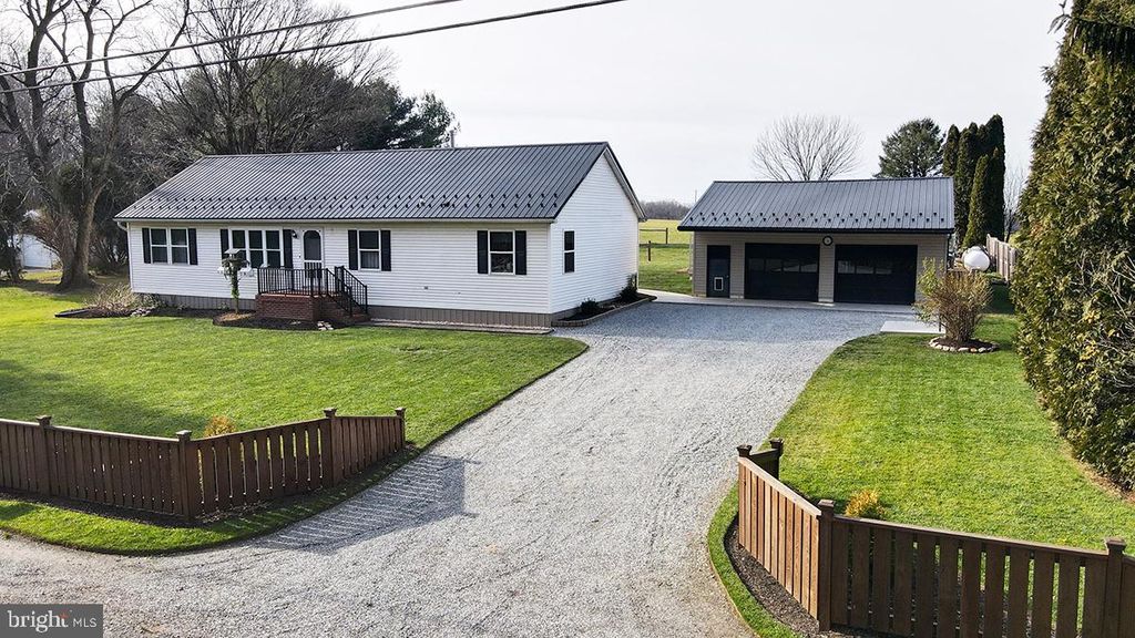 Photo of 260 LOOP RD, QUARRYVILLE, PA 17566 (MLS # PALA2030084)