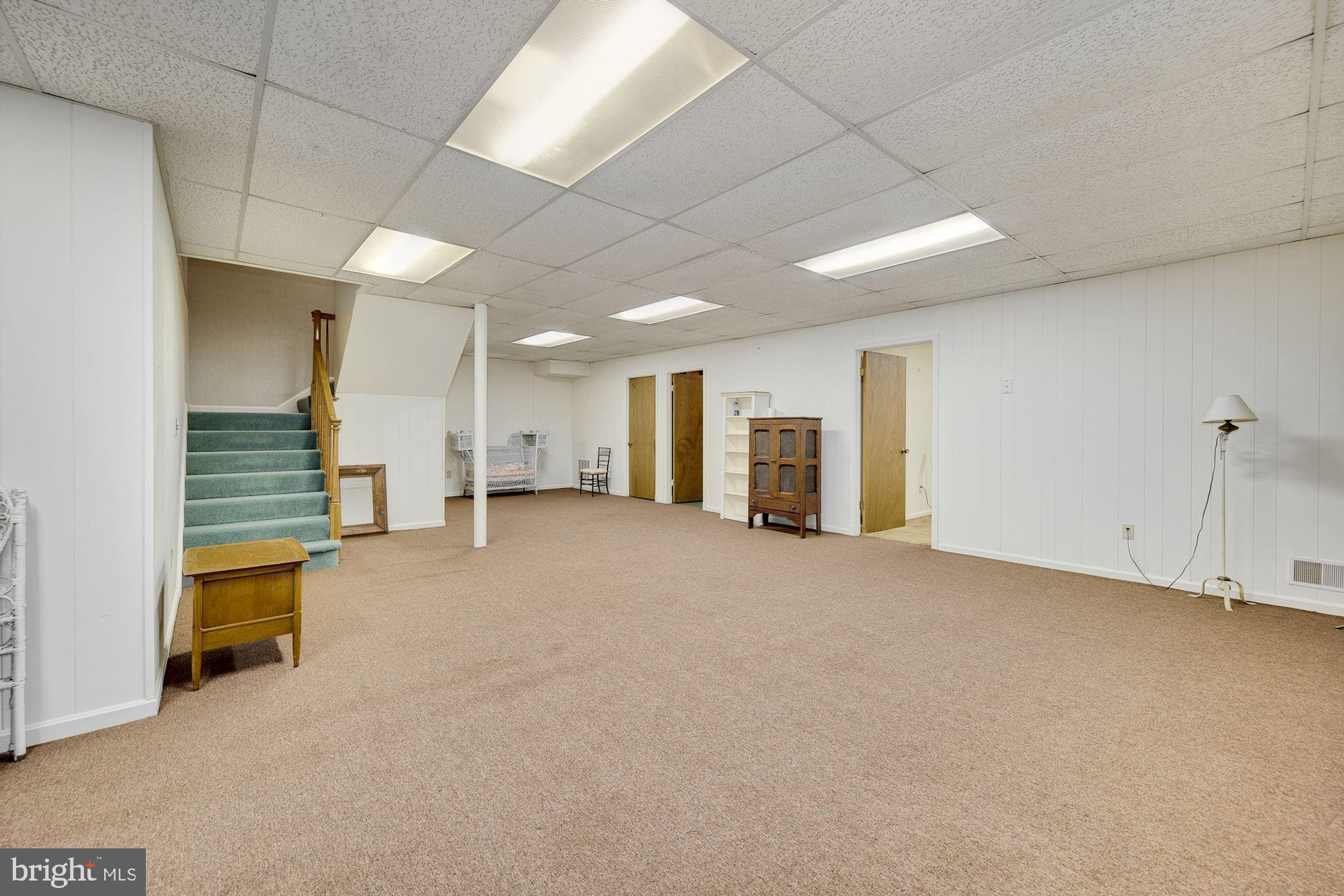 WESTMORELAND HILLS - Residential