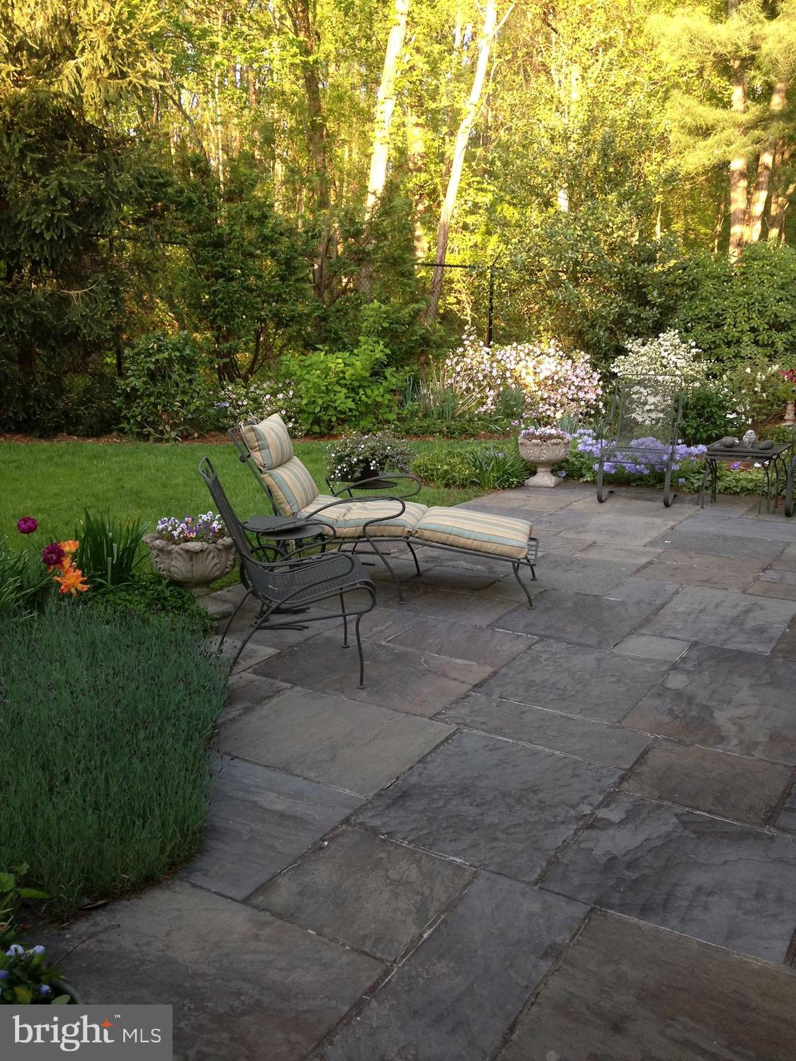 WESTMORELAND HILLS - Residential