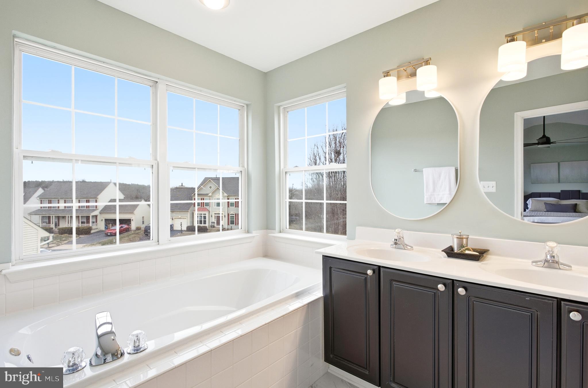 SAYBROOKE - Residential