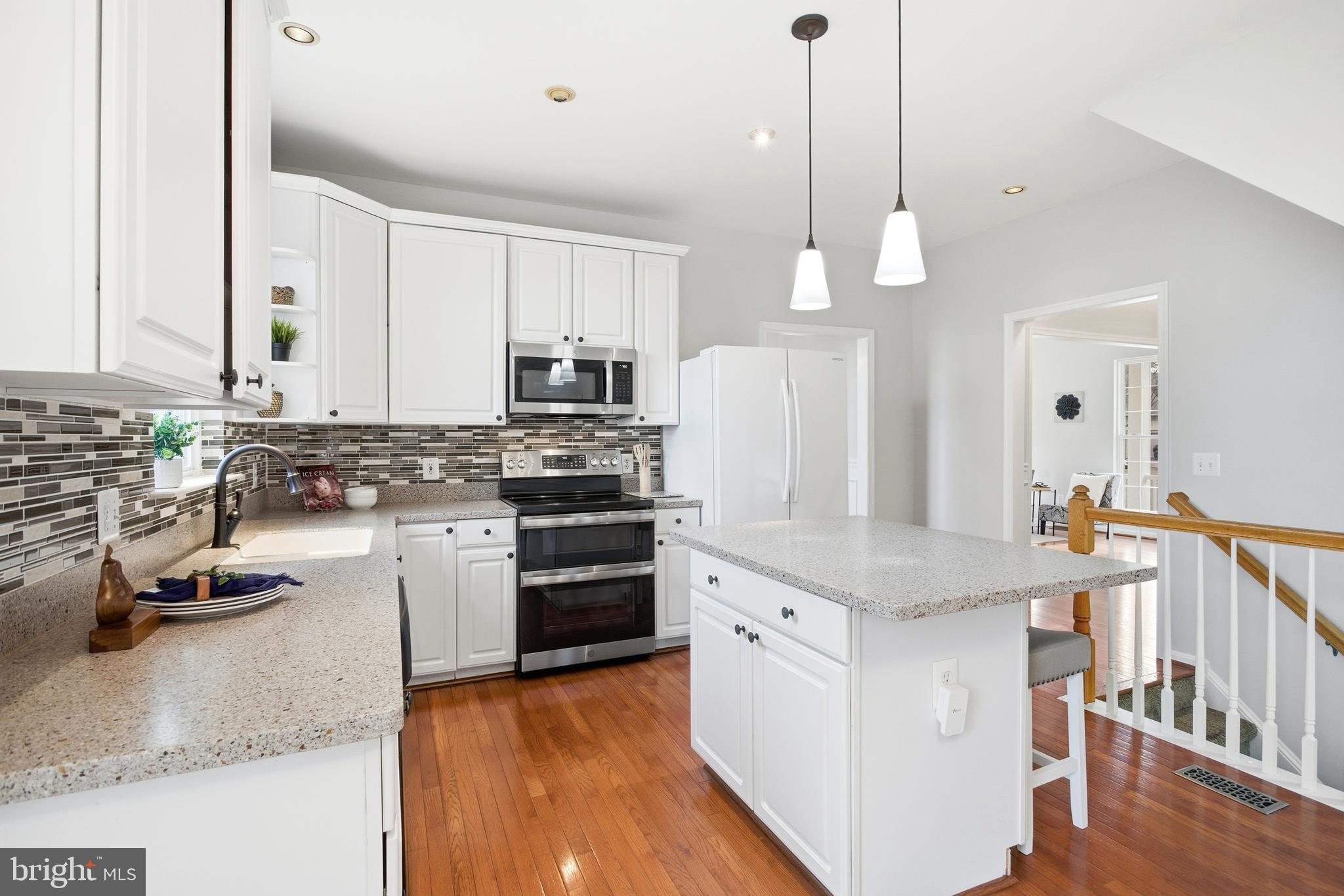 SAYBROOKE - Residential