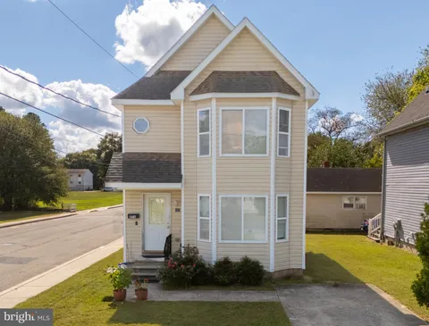 1176 W 6th Street, Laurel, DE MLS: DESU2098506