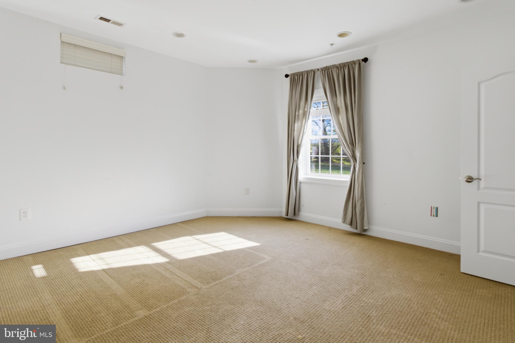 AUBURN VILLAGE AT SANDY SPRING - Residential