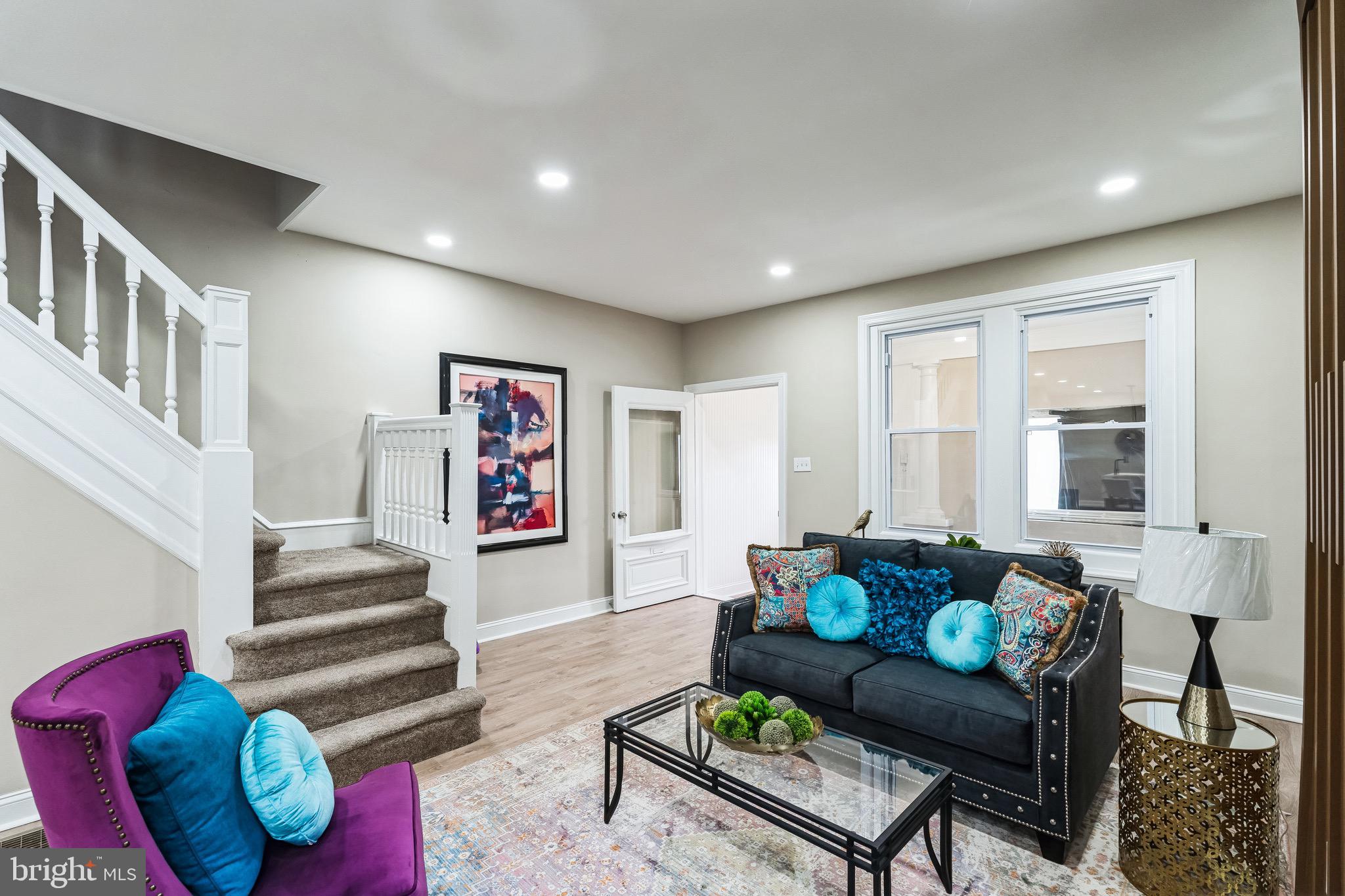 WEST OAK LANE - Residential