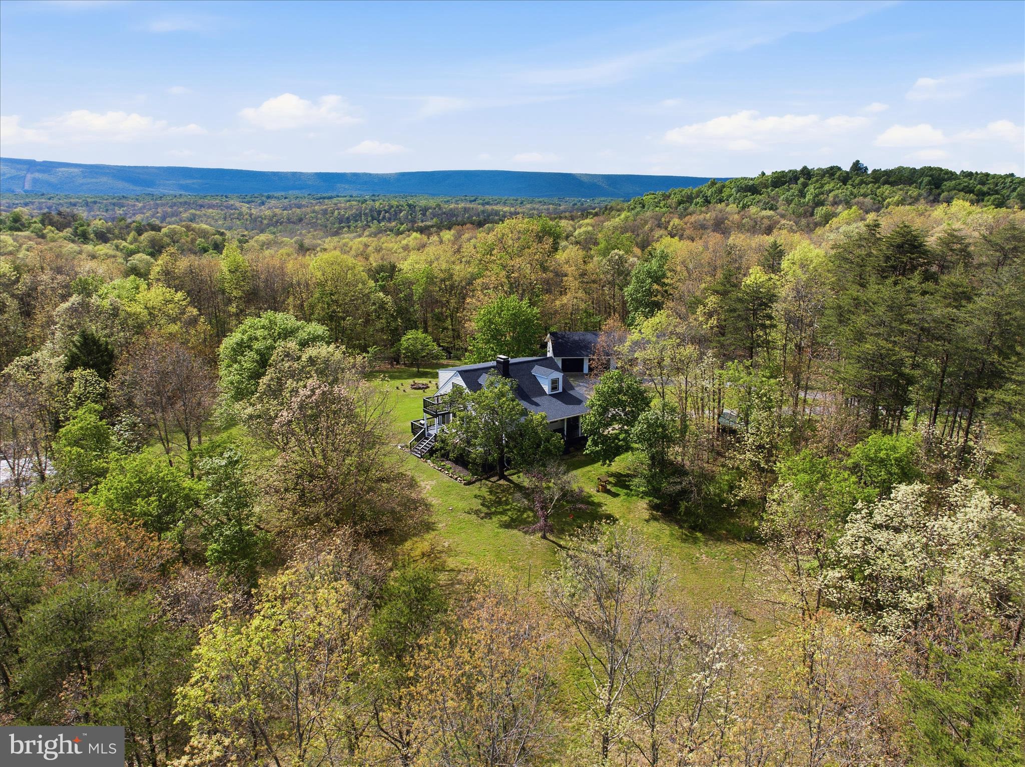 654 SOPER LANE