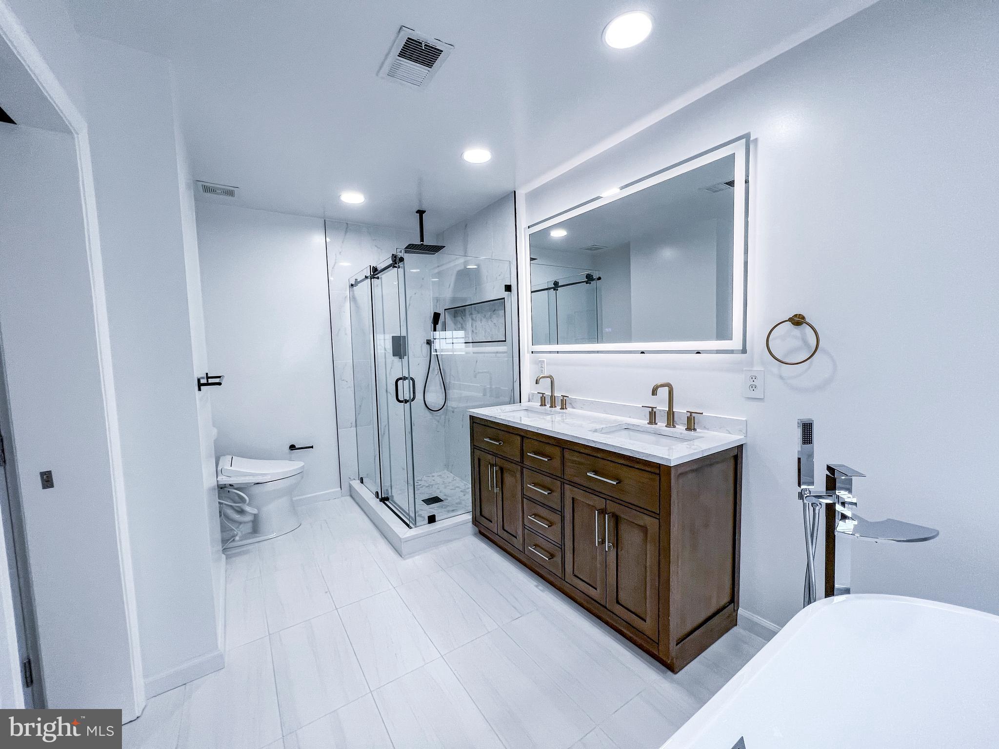 CENTREVILLE - Residential Lease